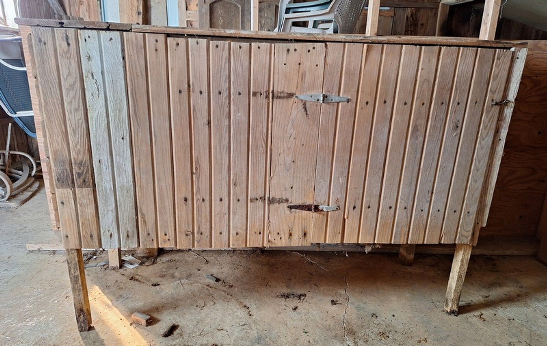 Image for Barn Finds, Graniteware, Die-Cast Toys Online Auction