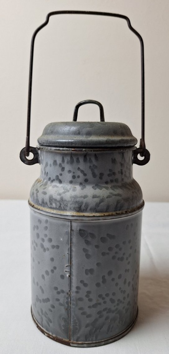 Image for Barn Finds, Graniteware, Die-Cast Toys Online Auction