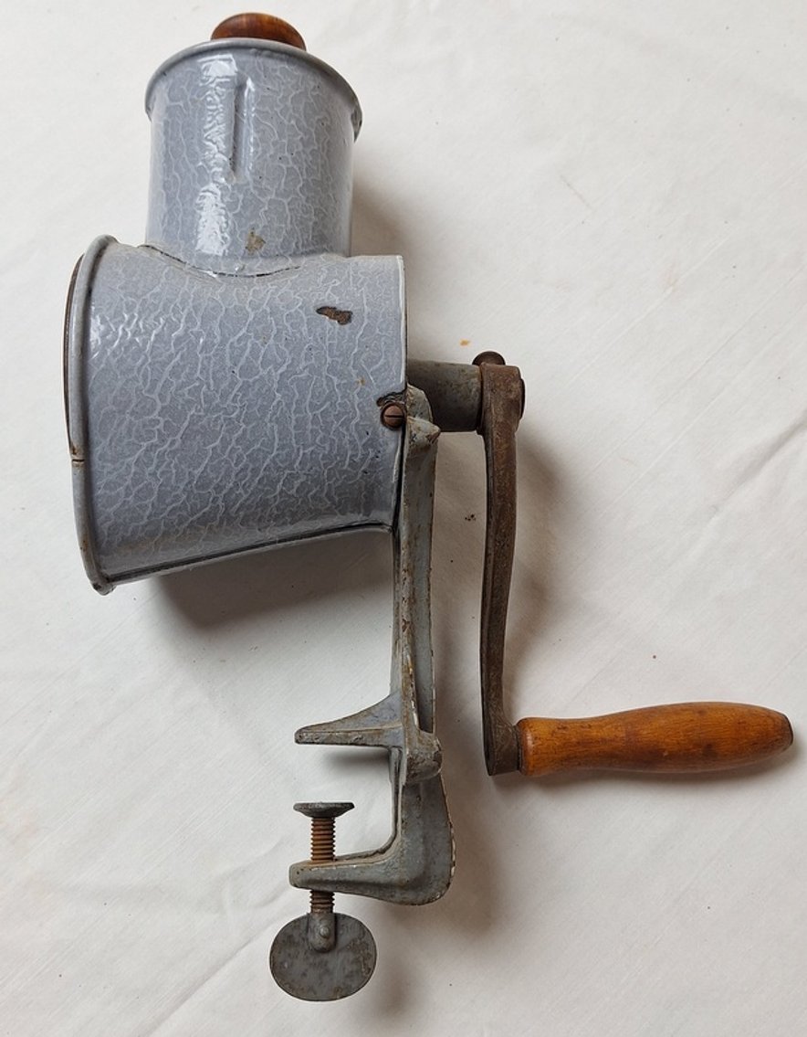 Image for Barn Finds, Graniteware, Die-Cast Toys Online Auction