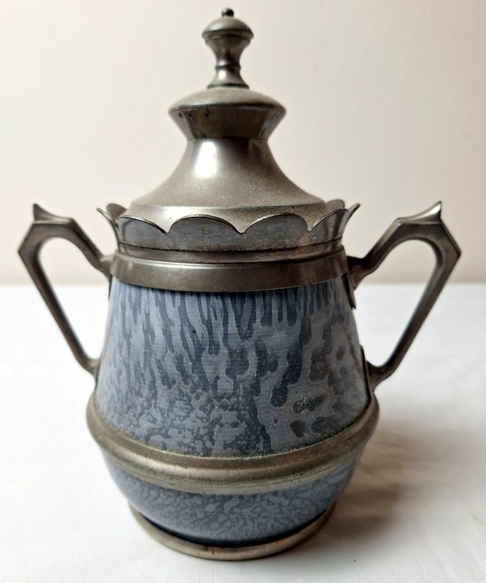 Image for Barn Finds, Graniteware, Die-Cast Toys Online Auction