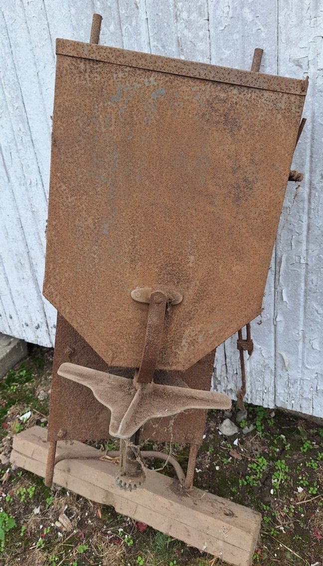 Image for Barn Finds, Graniteware, Die-Cast Toys Online Auction