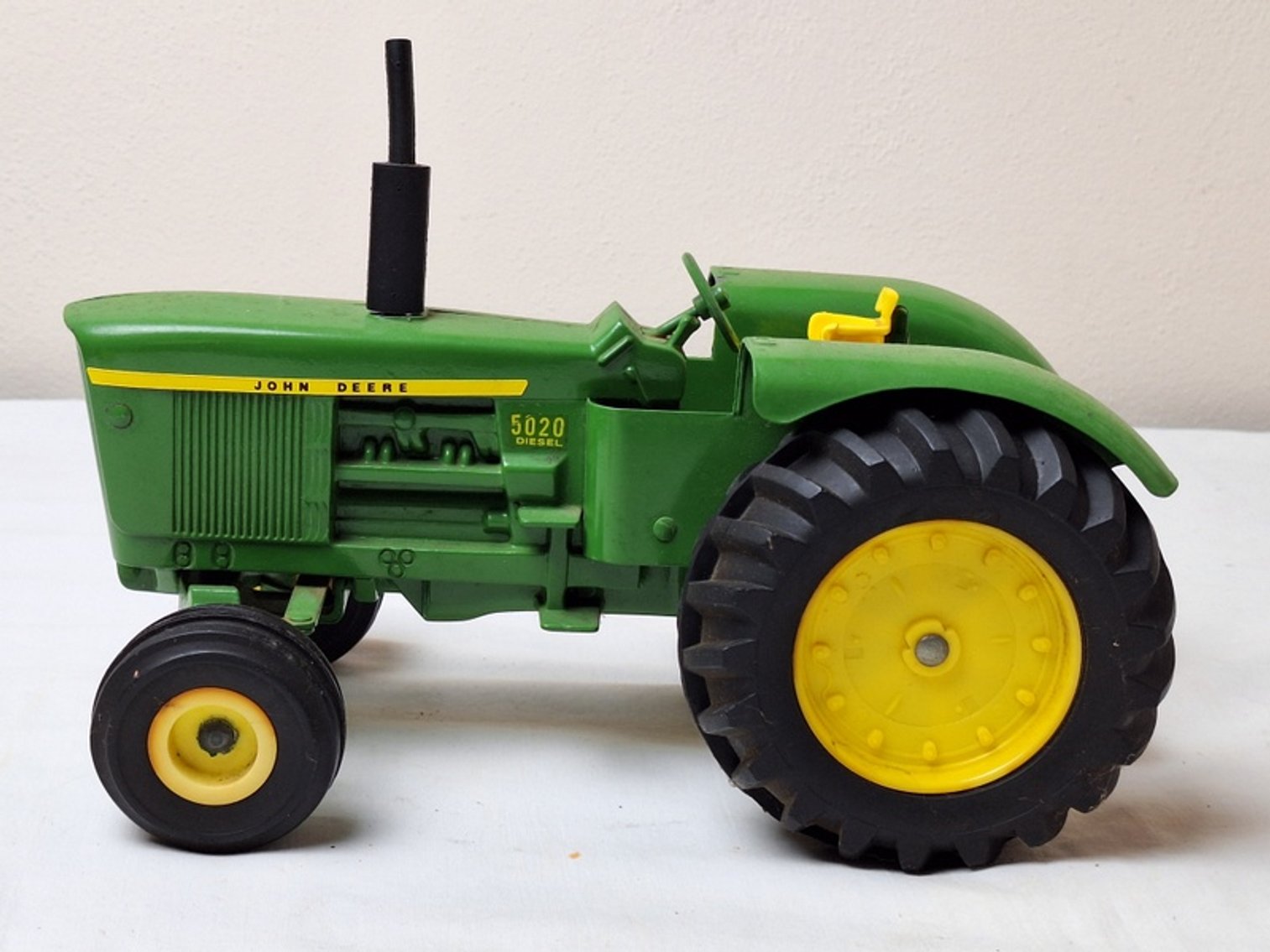 Image for Barn Finds, Graniteware, Die-Cast Toys Online Auction