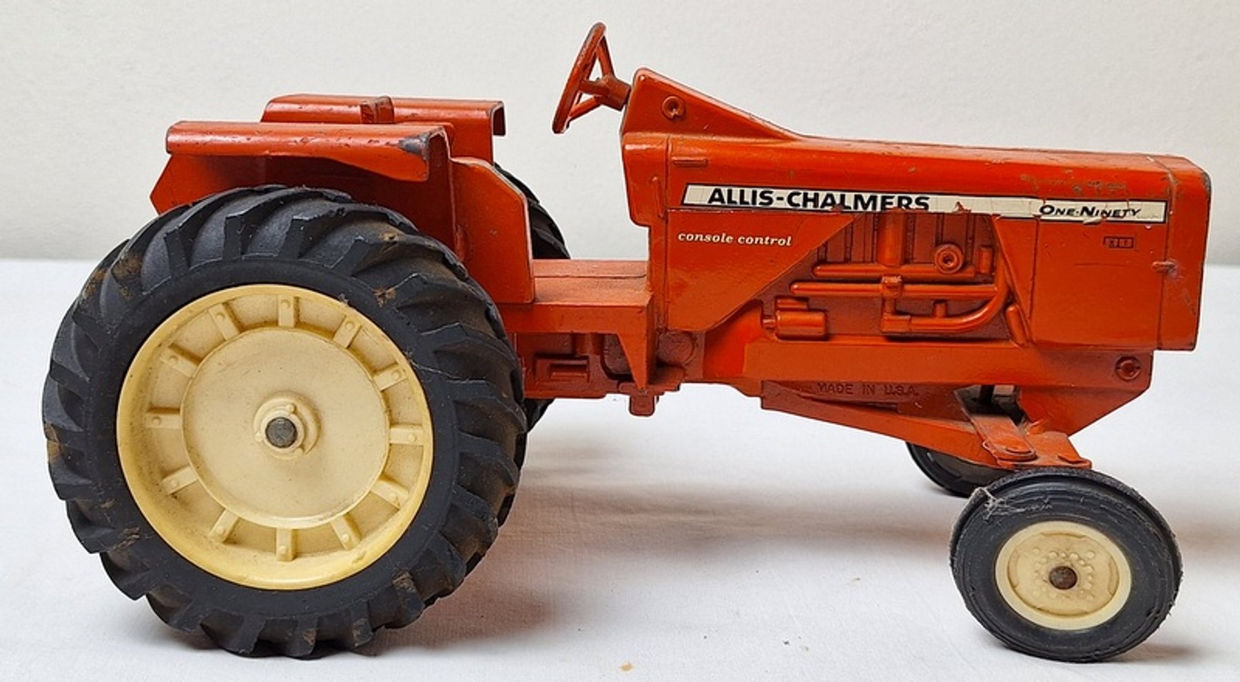 Image for Barn Finds, Graniteware, Die-Cast Toys Online Auction