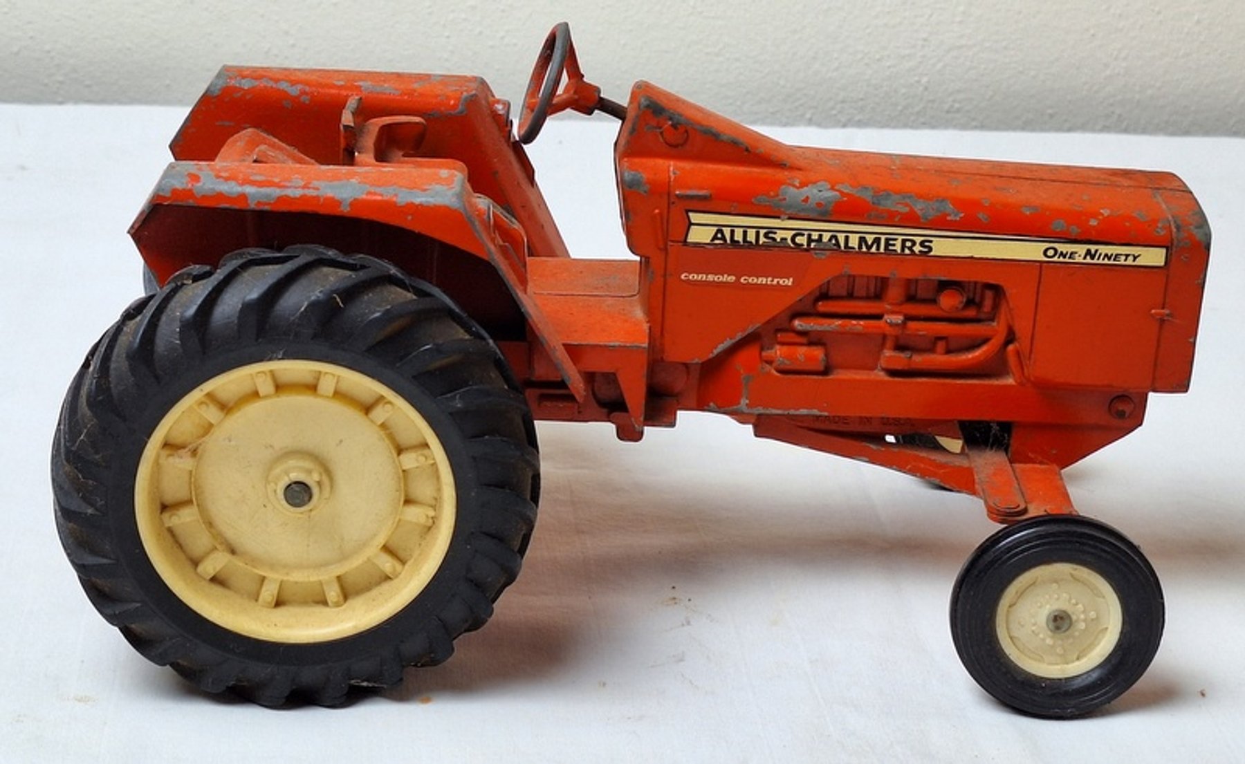 Image for Barn Finds, Graniteware, Die-Cast Toys Online Auction