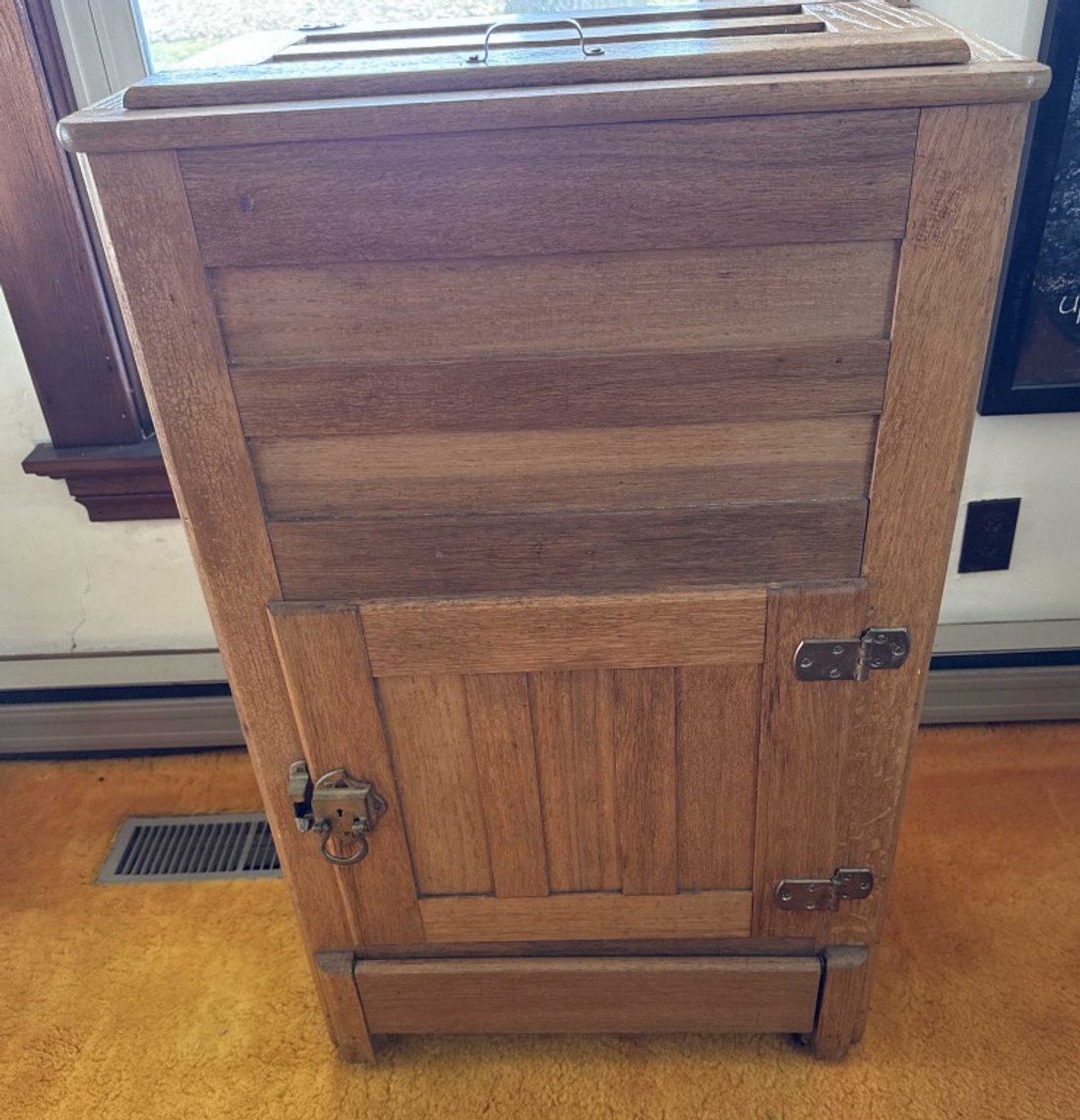 Image for Edwin Kerr Estate Online Auction