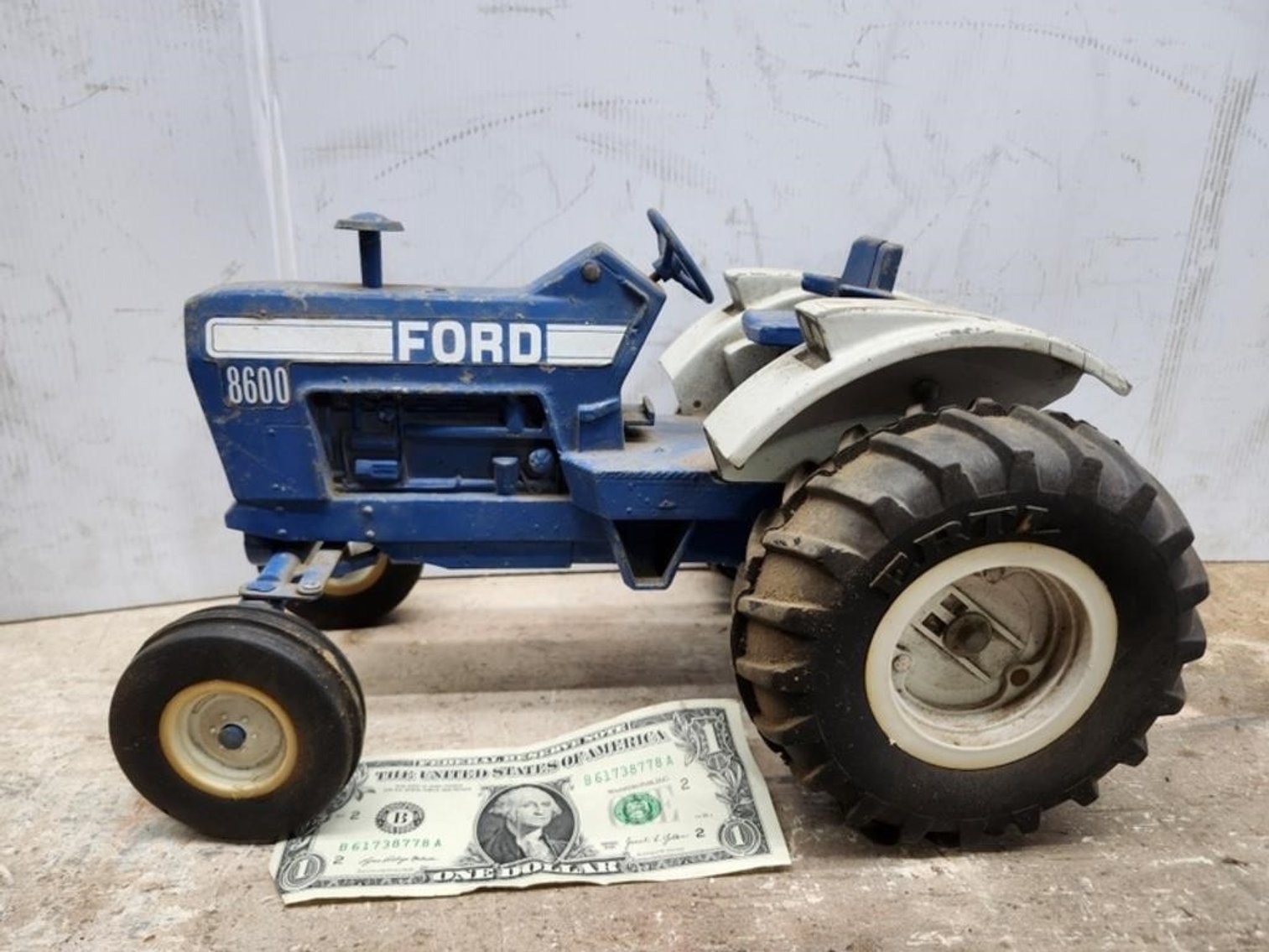 Image for Toys Tools & Primitives #4 Online Auction