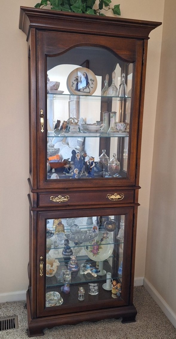 Image for Bill & Carol Beckner Downsizing Online Auction