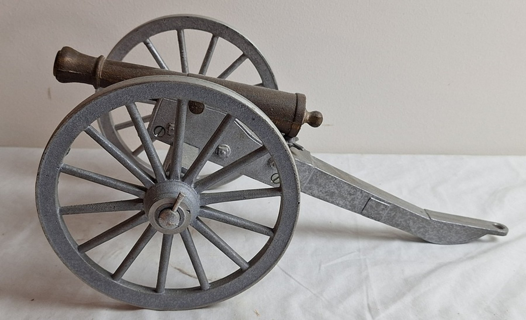 Image for Toshiko Bennett Downsizing Online Auction