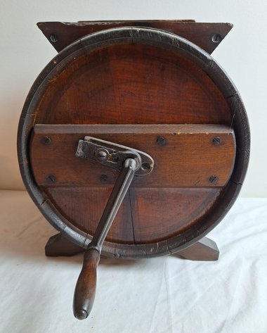 Toshiko Bennett Downsizing Online Auction