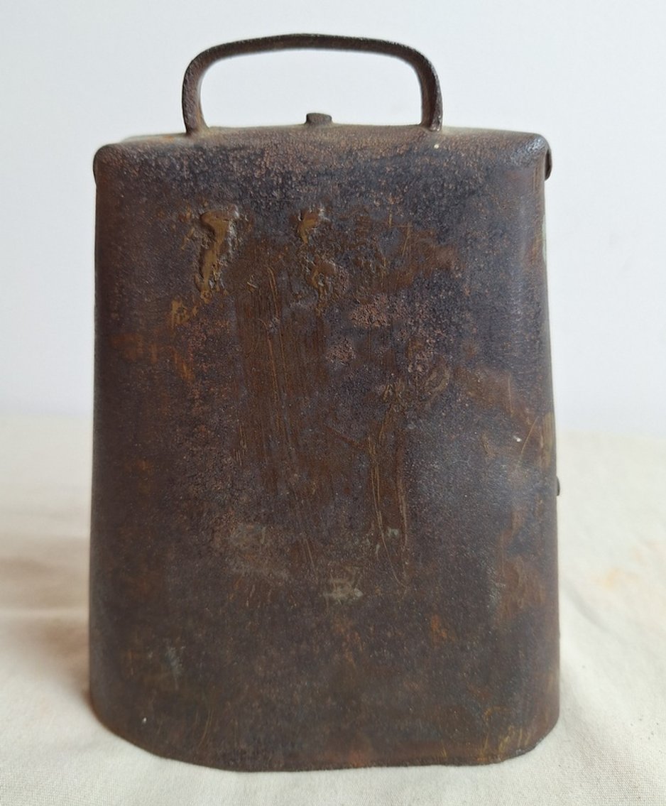 Image for Toshiko Bennett Downsizing Online Auction