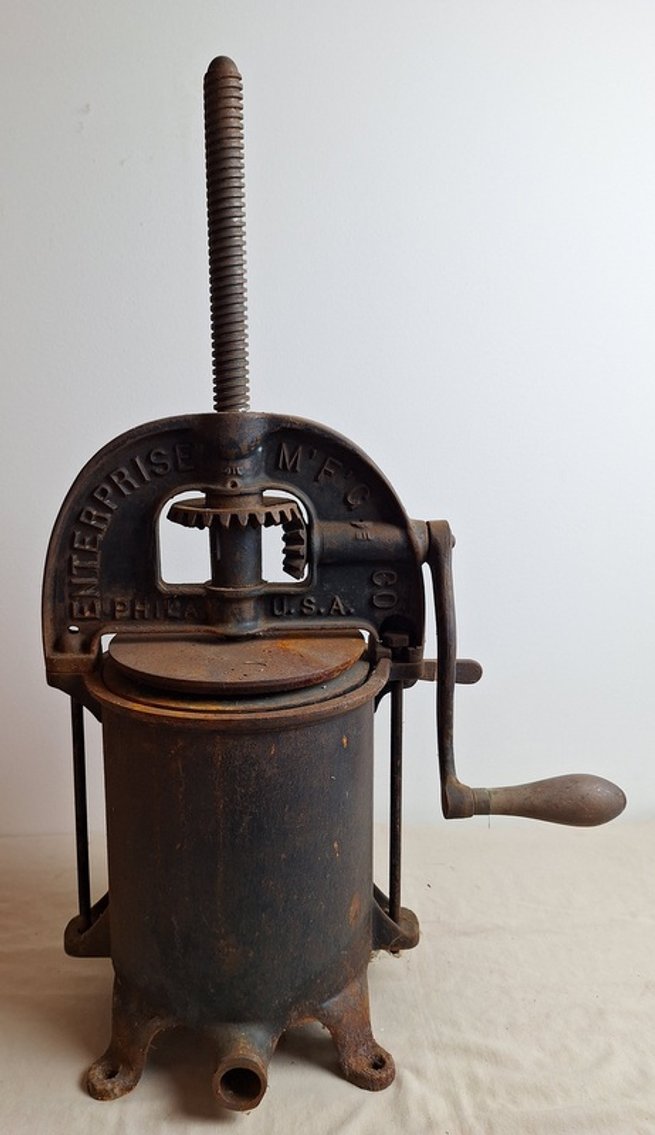 Image for Toshiko Bennett Downsizing Online Auction