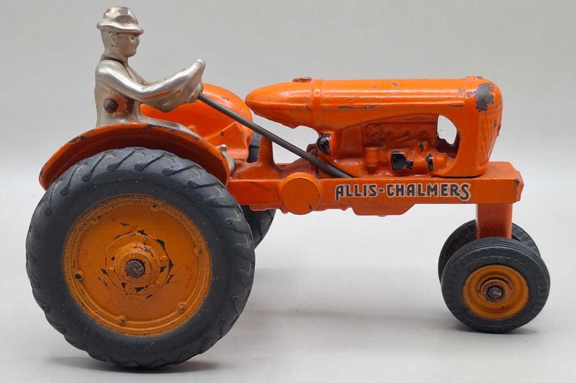 Image for Cast Iron Toys, Planter Peanuts & Red Wing Online Auction