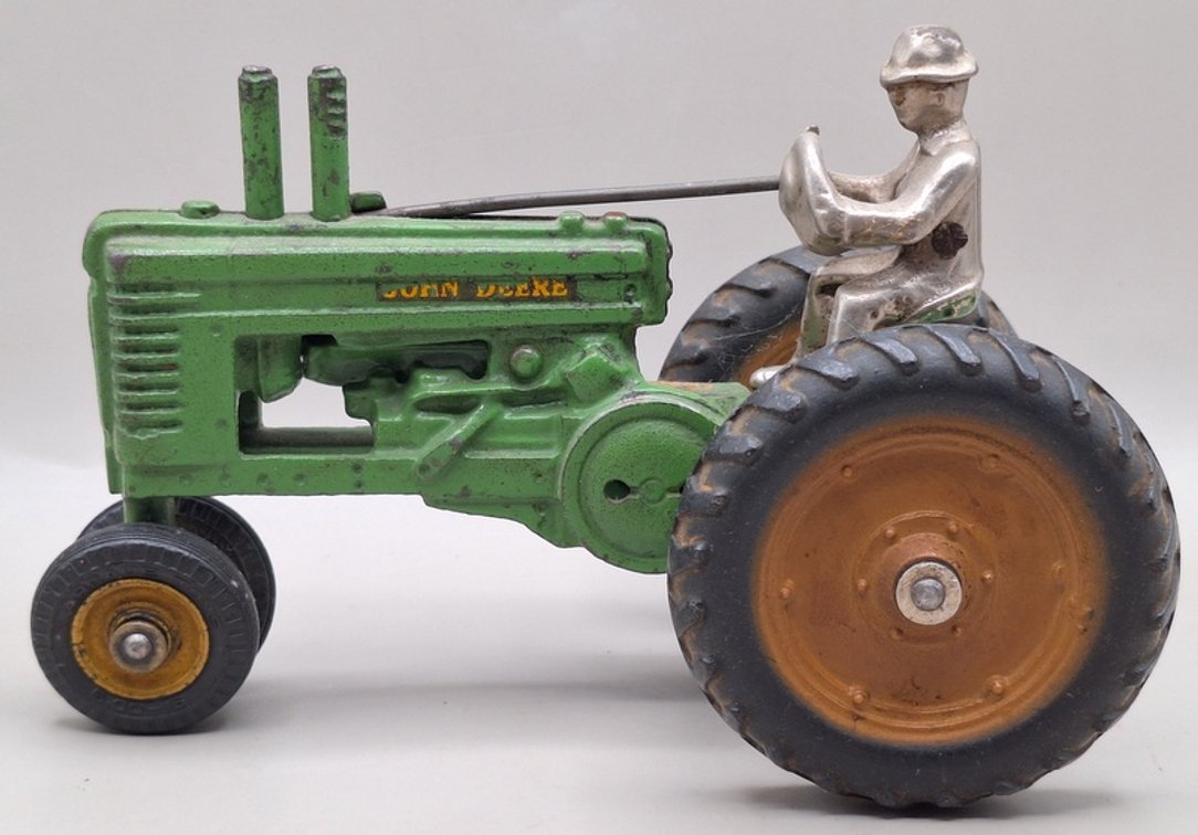 Image for Cast Iron Toys, Planter Peanuts & Red Wing Online Auction