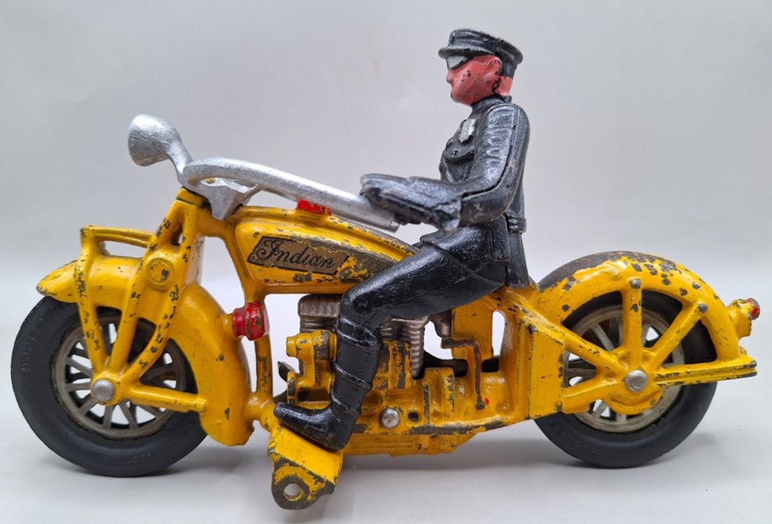 Image for Cast Iron Toys, Planter Peanuts & Red Wing Online Auction