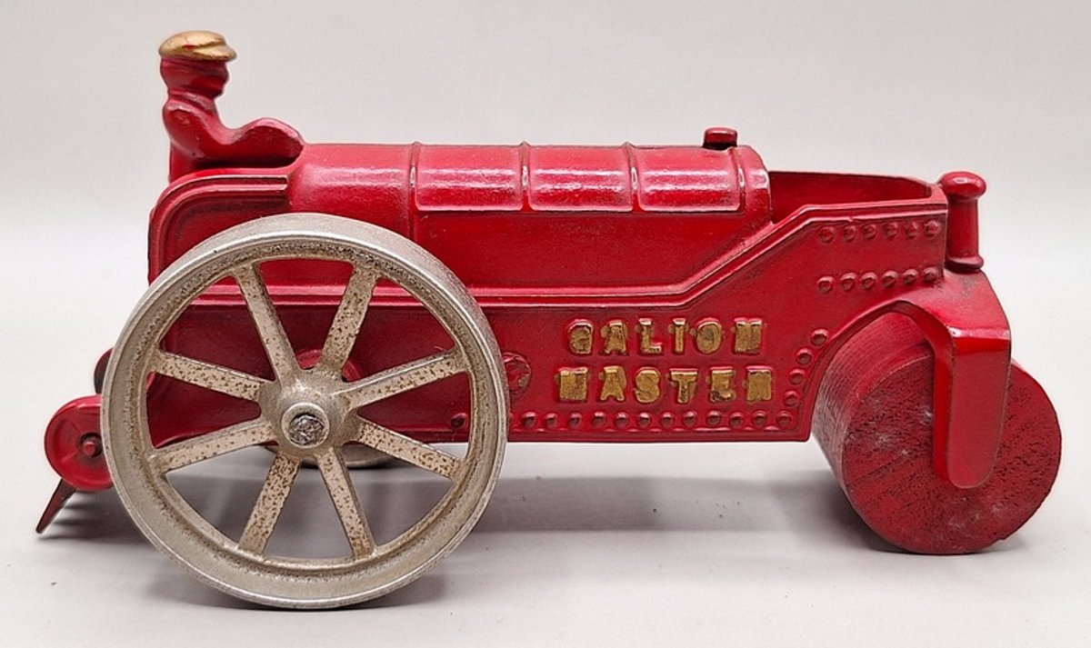 Image for Cast Iron Toys, Planter Peanuts & Red Wing Online Auction