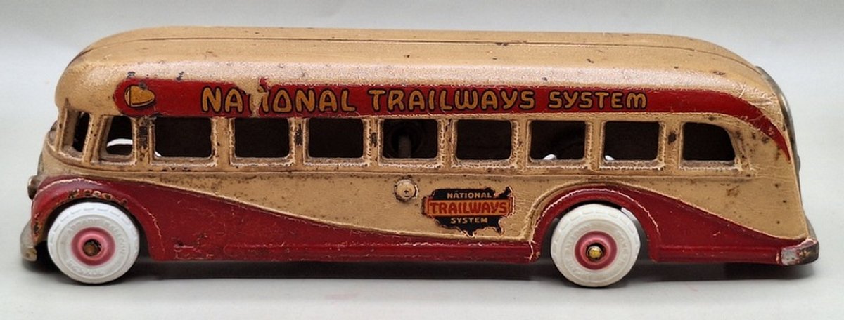 Image for Cast Iron Toys, Planter Peanuts & Red Wing Online Auction