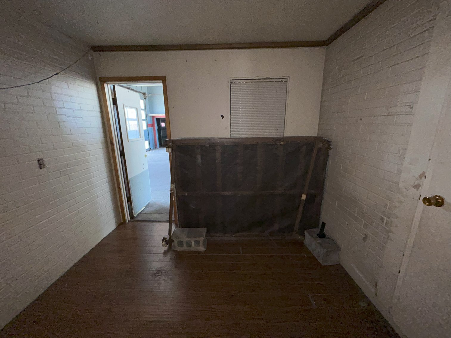 Image for Commercial Building Zoned Downtown