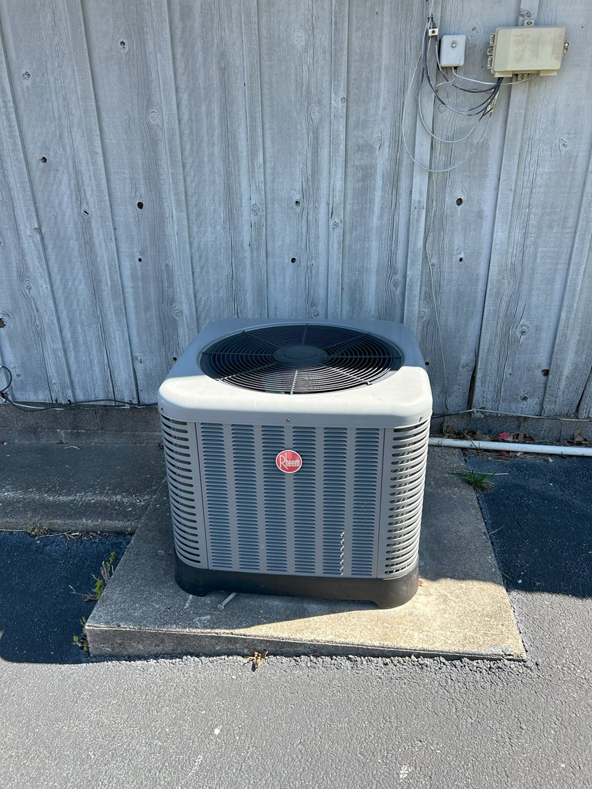 Image for Commercial Building Zoned Downtown