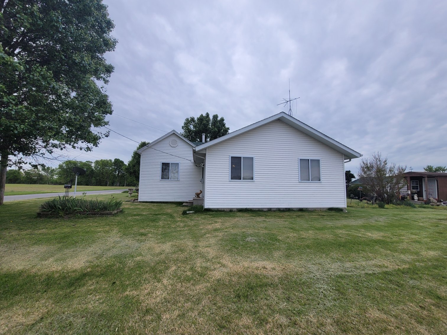 Image for Bid Your Way to Country Living: Rockwood Home Ready for New Owner at Auction