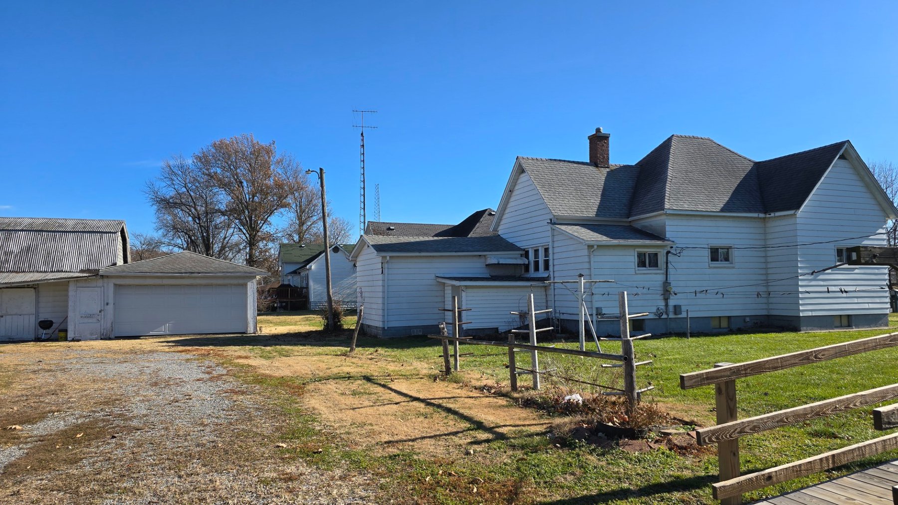 Image for Two Houses One with an Extra Lot and One with a Barn