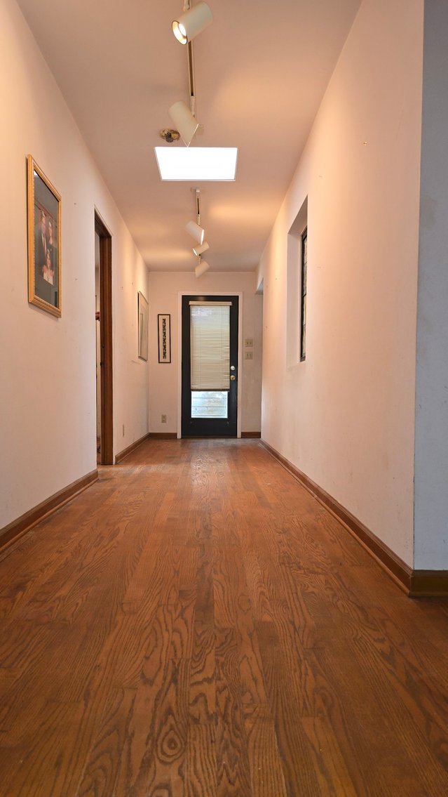 Image for Mid-Century Modern Home Ready for New Owner at Auction