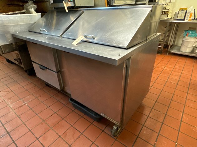 Image for Pizzeria Uno Complete Restaurant Liquidation – Conshohocken, PA