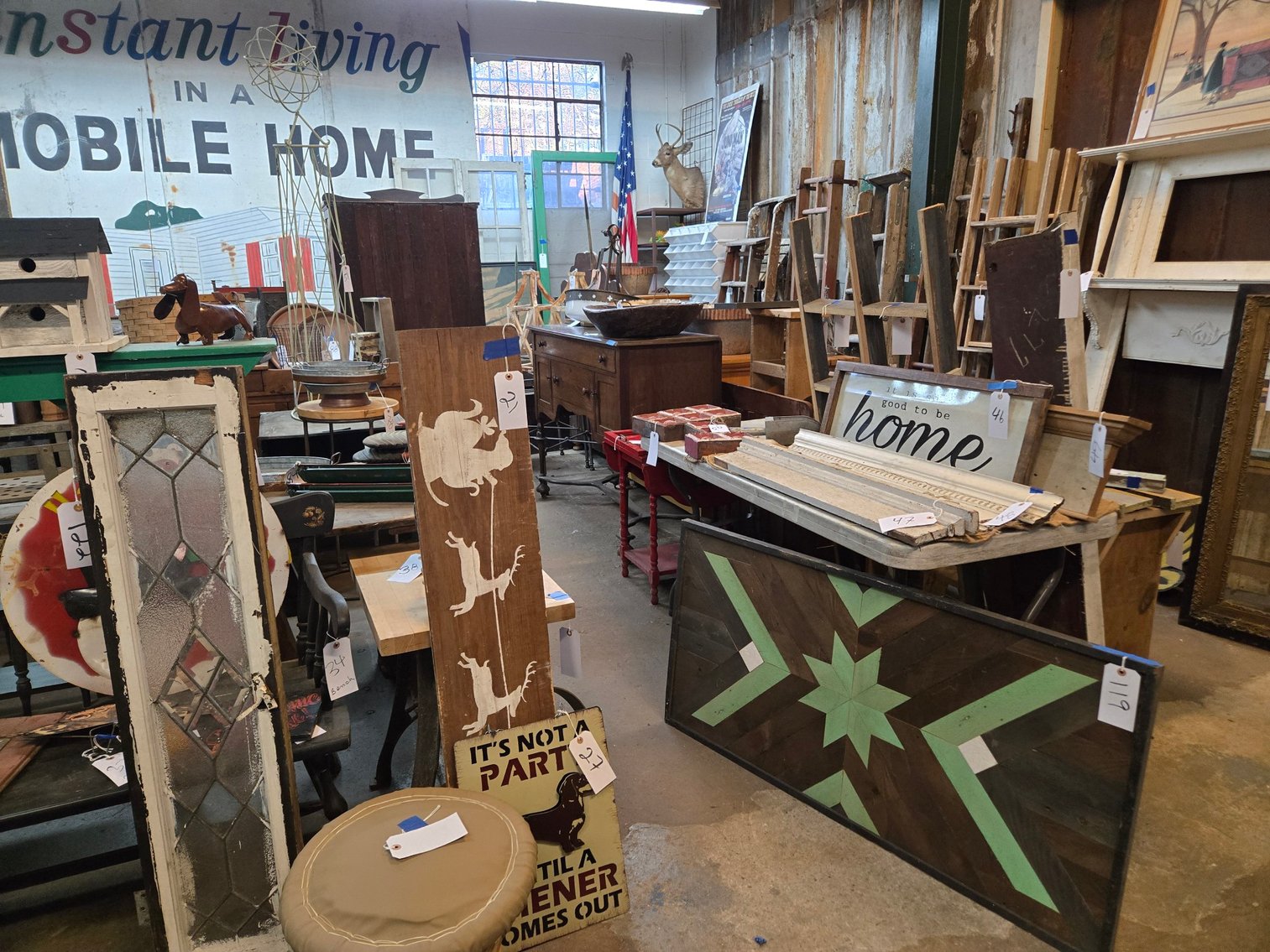 Image for Side Street Salvage: Vintage Decor, Metalwork, Signage Auction - Elverson, PA   April 17, 2026