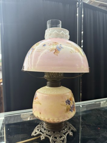 Image for Antique Oil Lamps, Kerosene Lamps, Electric Converted Oil Lamps & Vintage Lighting Online Auction