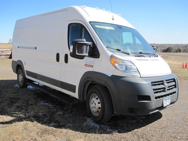 BUHL DO-BID.COM: SPRING BOAT, VEHICLE, AND TRAILER ★ ONLINE AUTO AUCTION