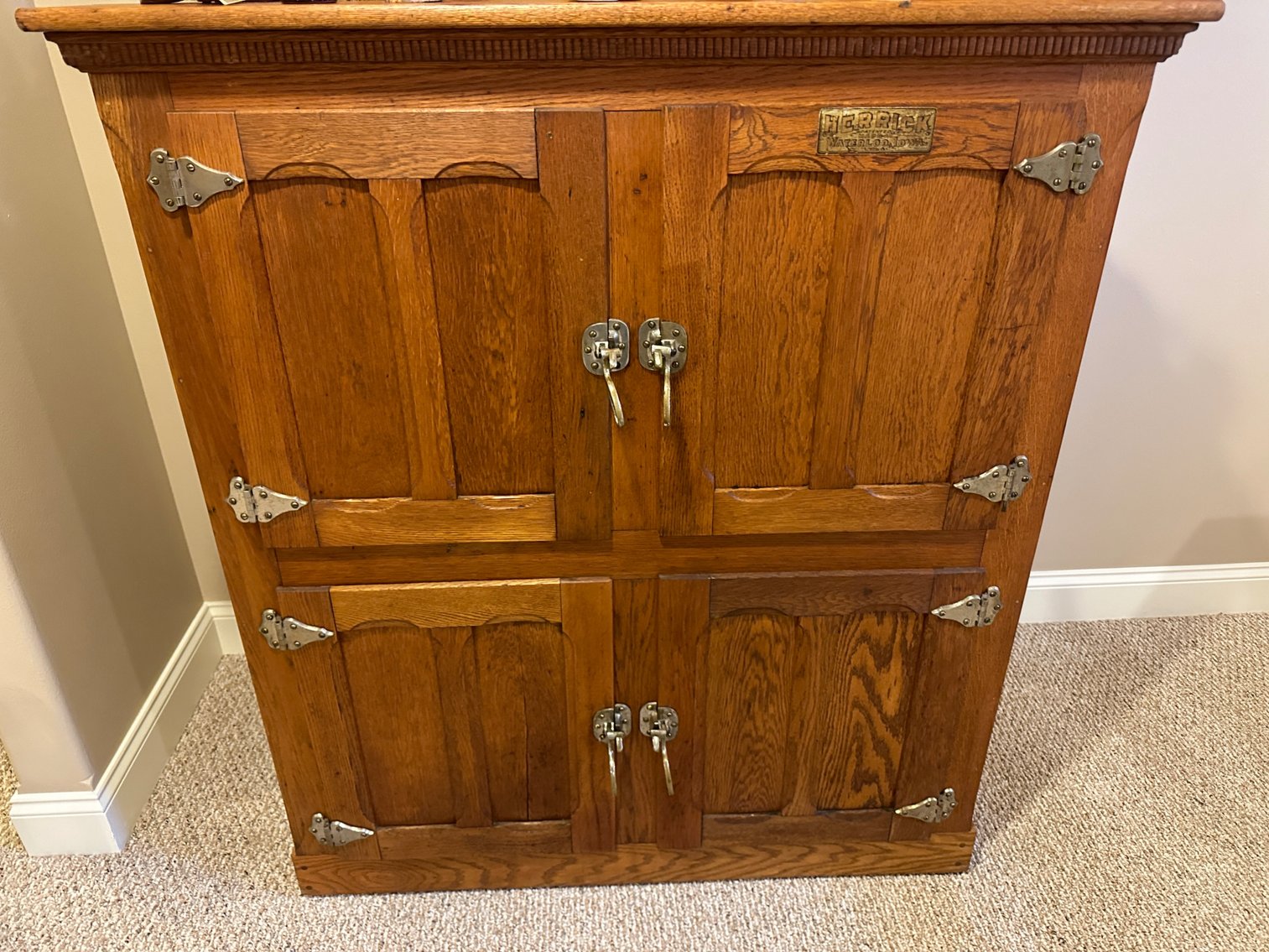 Image for (Temperance, MI) Pool Table, Stair Lift, Household Contents, Furniture (Sierra)