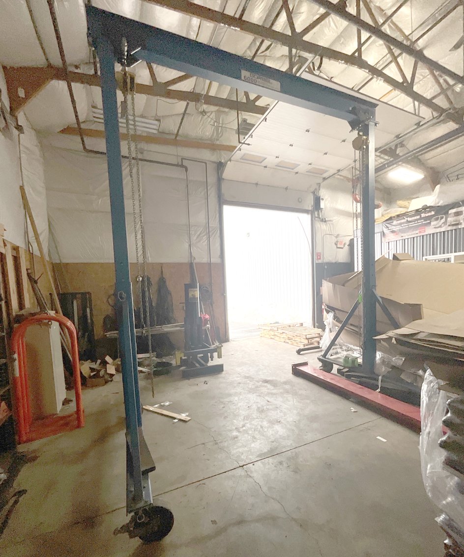 Image for (Toledo OH) Lifts, Auto Equipment, Tools, Shelving, Golf Cart, Fixtures (Central Ave)