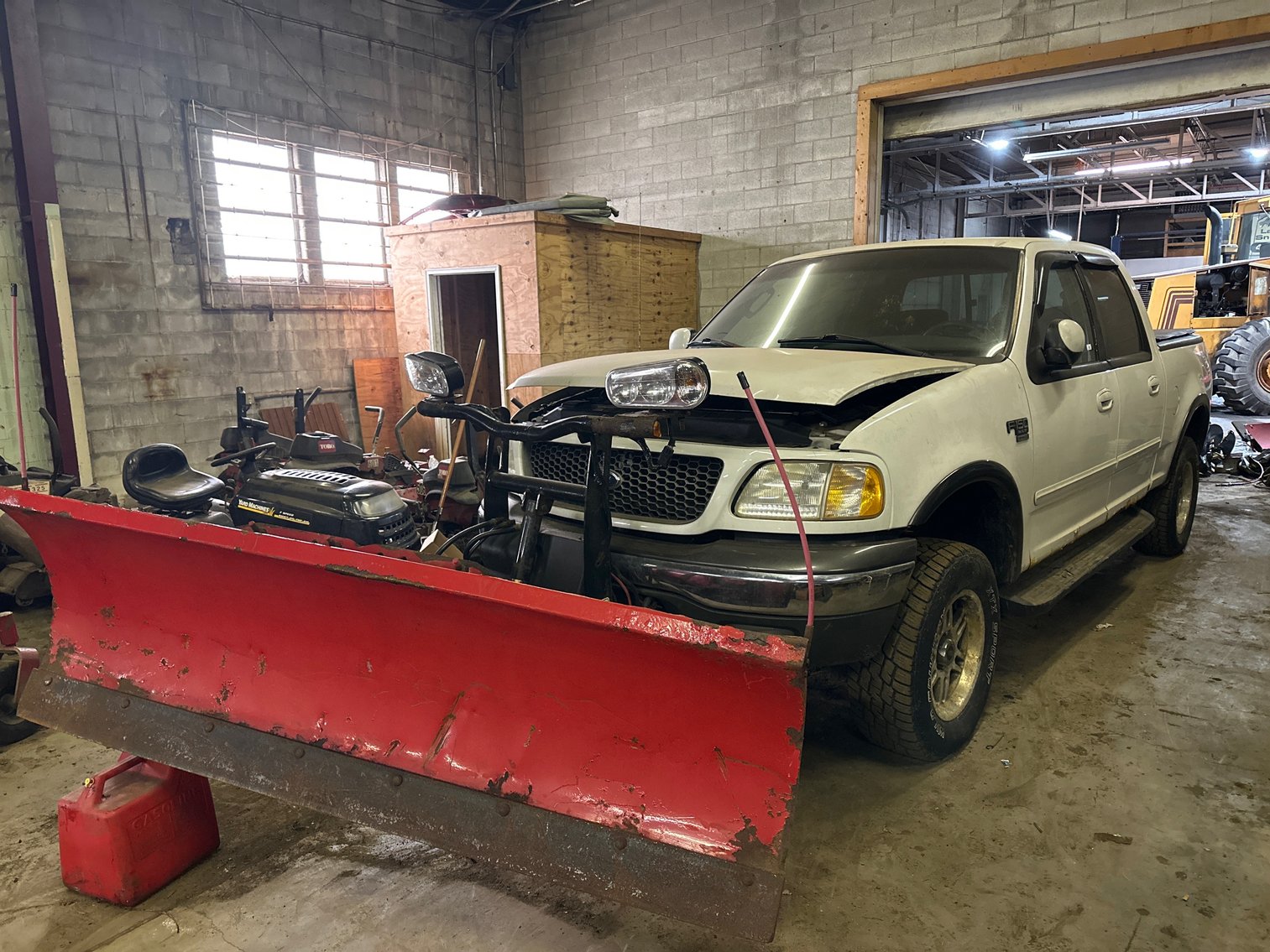 Image for (Toledo OH) Lawn & Snow Removal Inventory Reduction Auction!