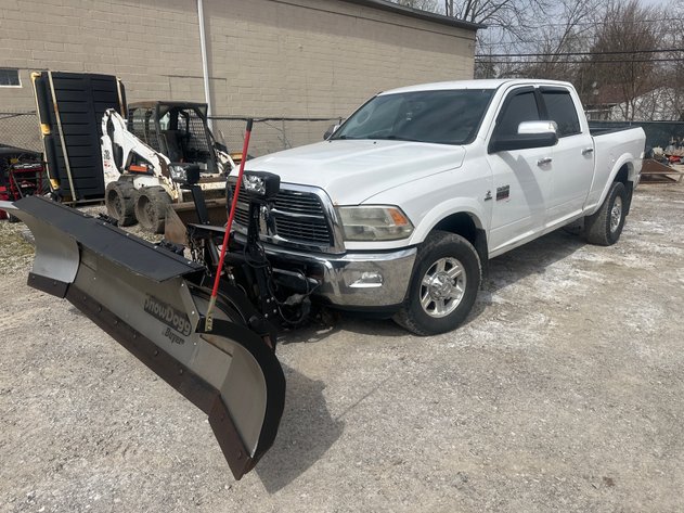 Image for (Toledo OH) Giant Lawn/Landscaping & Snow Removal Company Liquidation Auction! (Laskey)