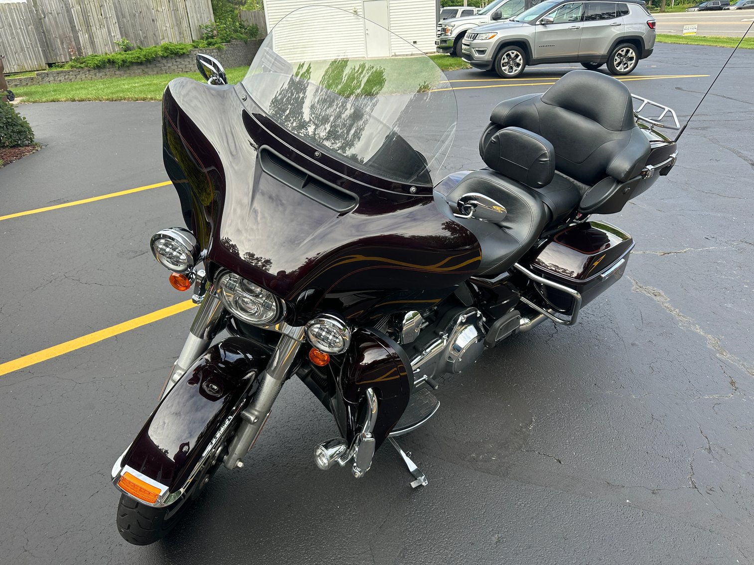 Image for (Whitehouse OH) 2014 Blackened Cayenne Harley-Davidson Electra Glide Ultra Classic Touring Motorcycle (Weckerly)