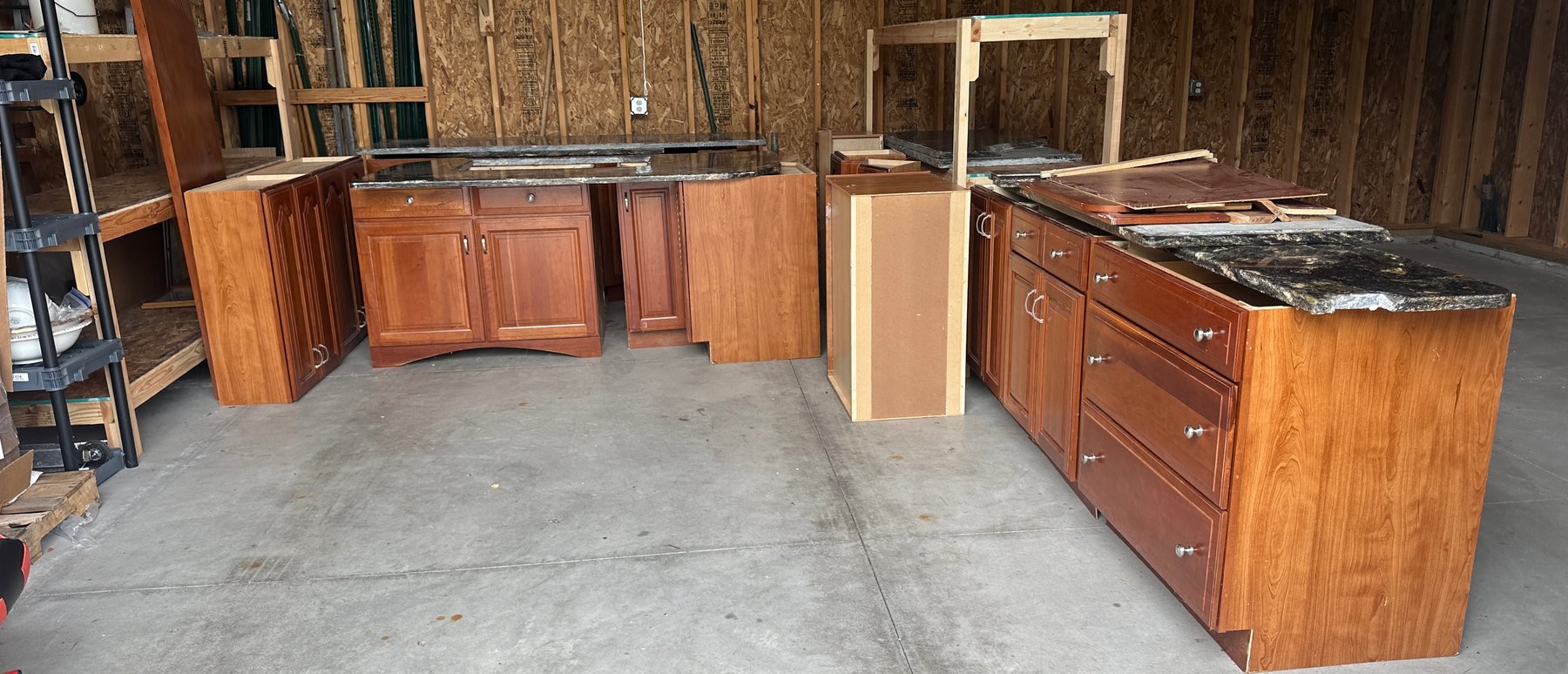 Image for (Whitehouse) (2) Chrysler Town & Country Vans, Cargo Express Trailer, Kitchen Countertops/Cabinets (Ramm Rd.)