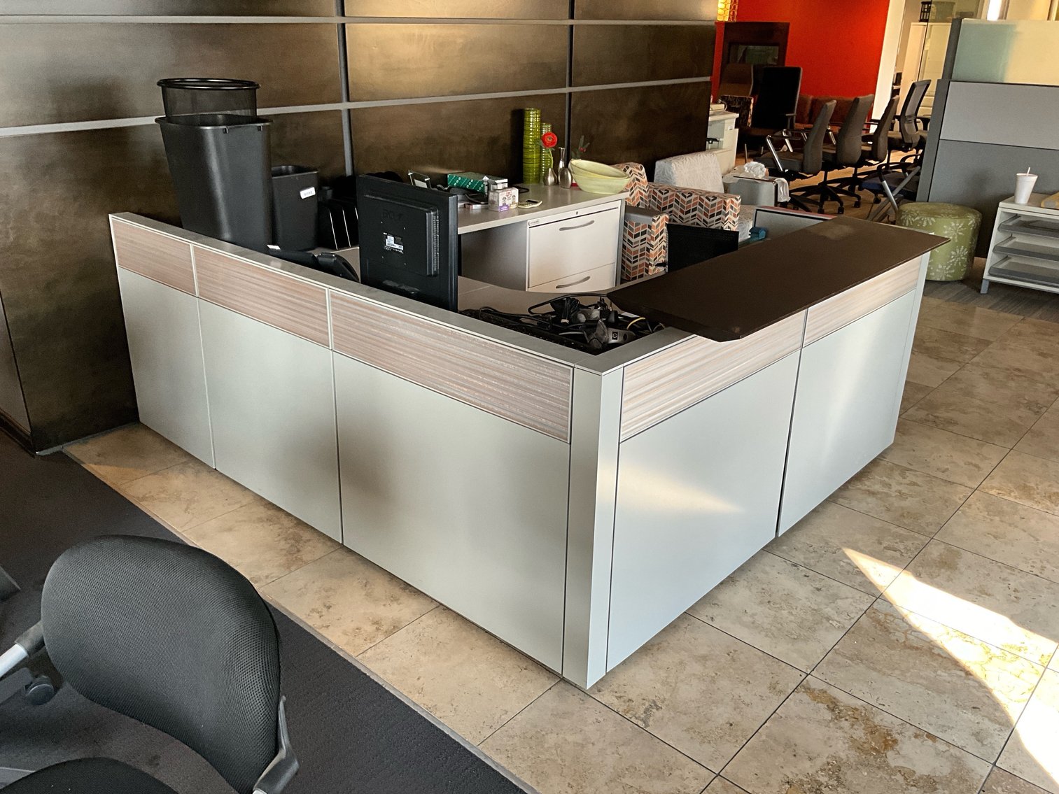 Image for (Holland OH) Caterpillar Forklift, Showroom Floor Models, Pallet Racking & More! (Hamilton Dr.)