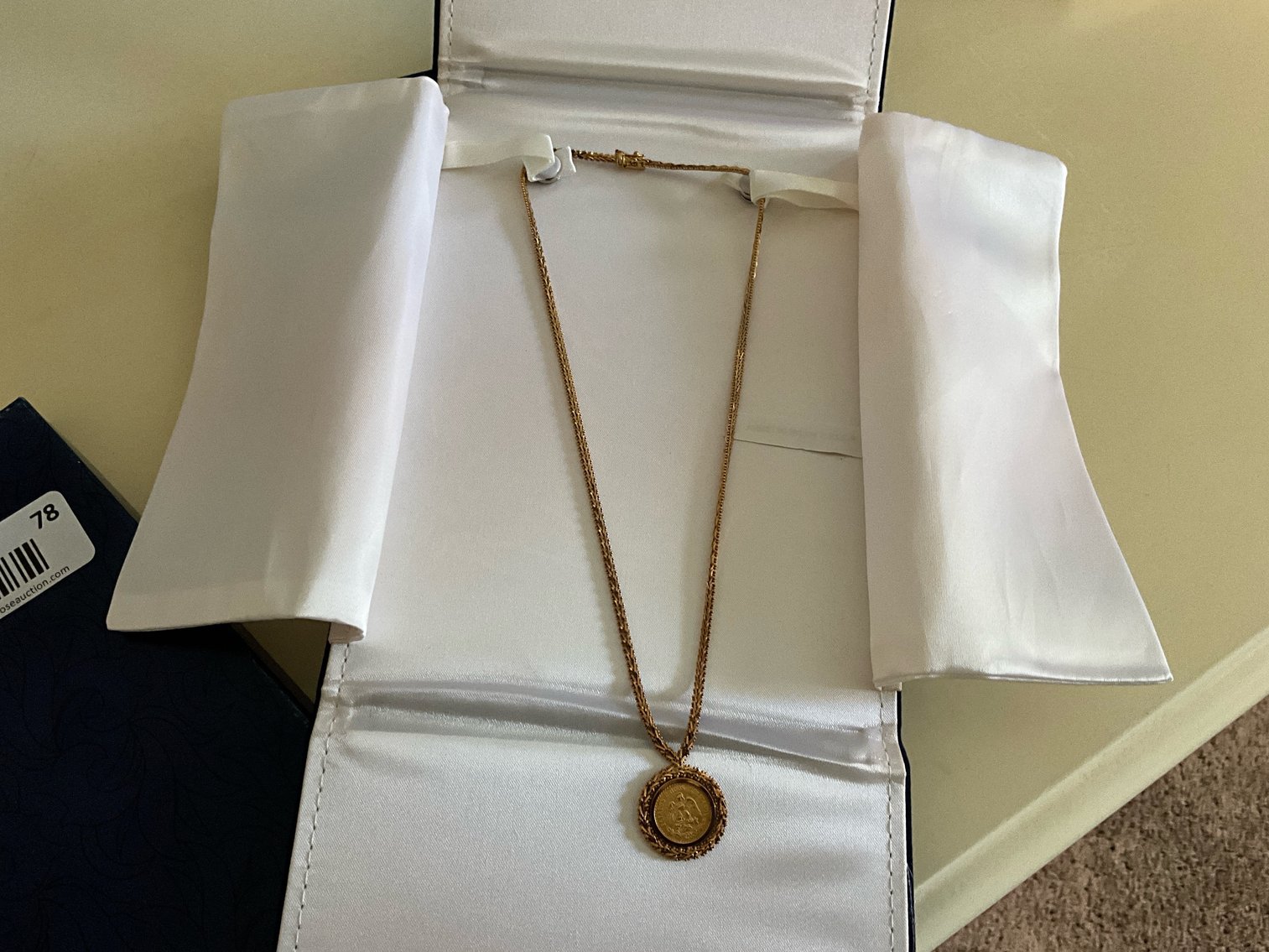 Image for (Toledo OH) Jewelry, Purses, Household Furnishings, Tools (Chapel Dr.)