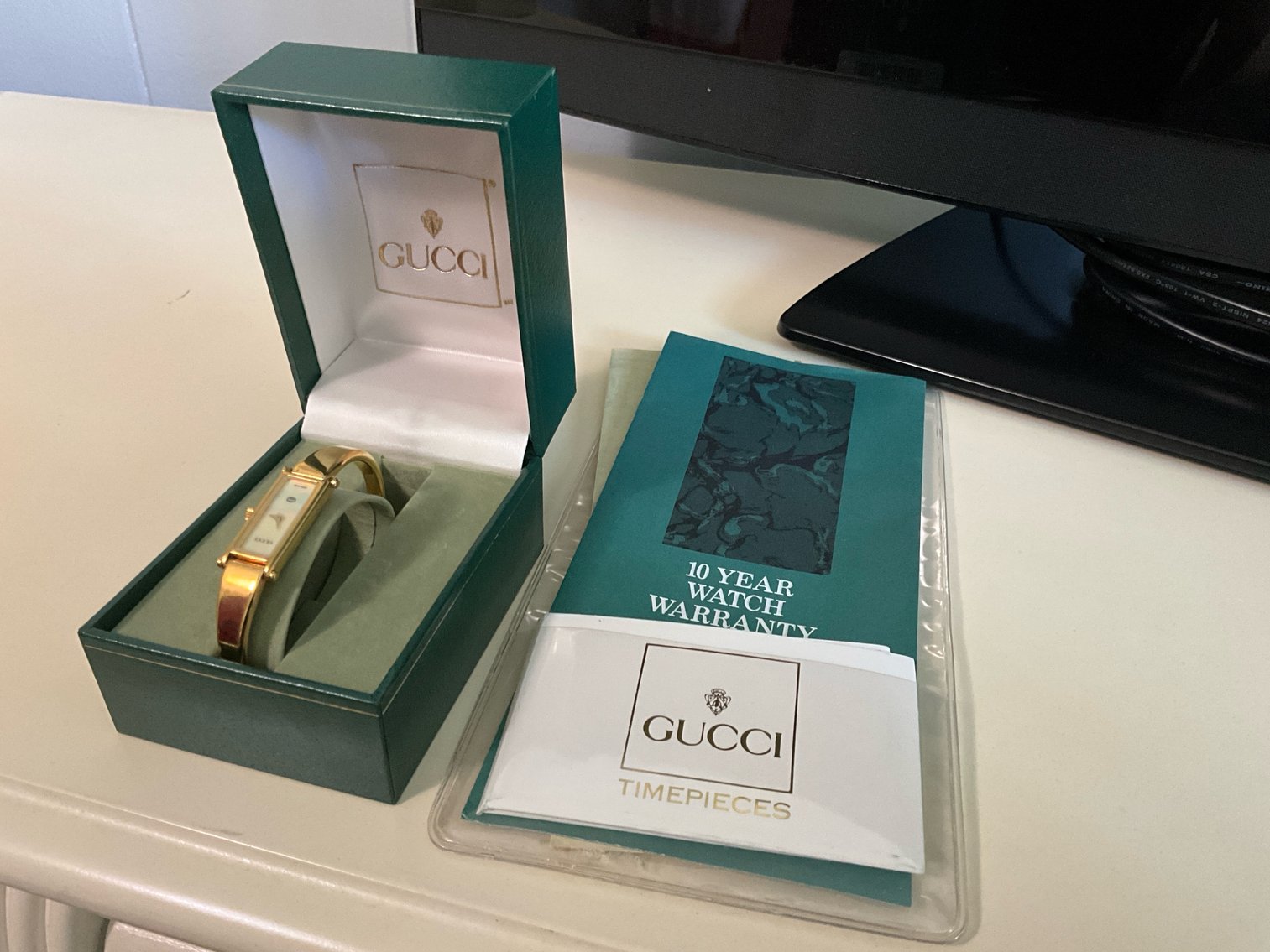 Image for (Toledo OH) Jewelry, Purses, Household Furnishings, Tools (Chapel Dr.)