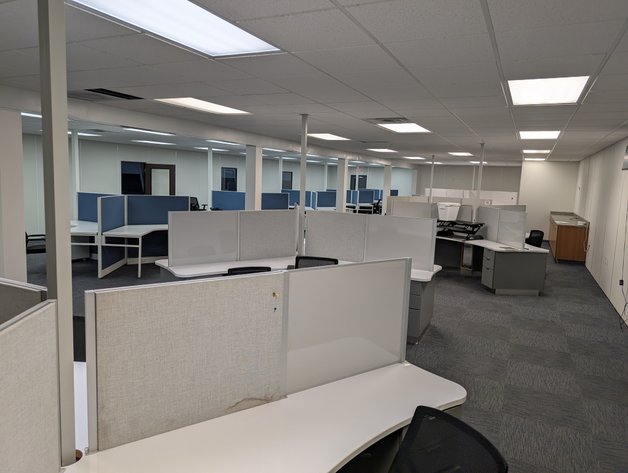 Image for (Defiance OH) Indoor Modular Building With Furniture at Minimum Bid $5,000 (Carpenter Rd)