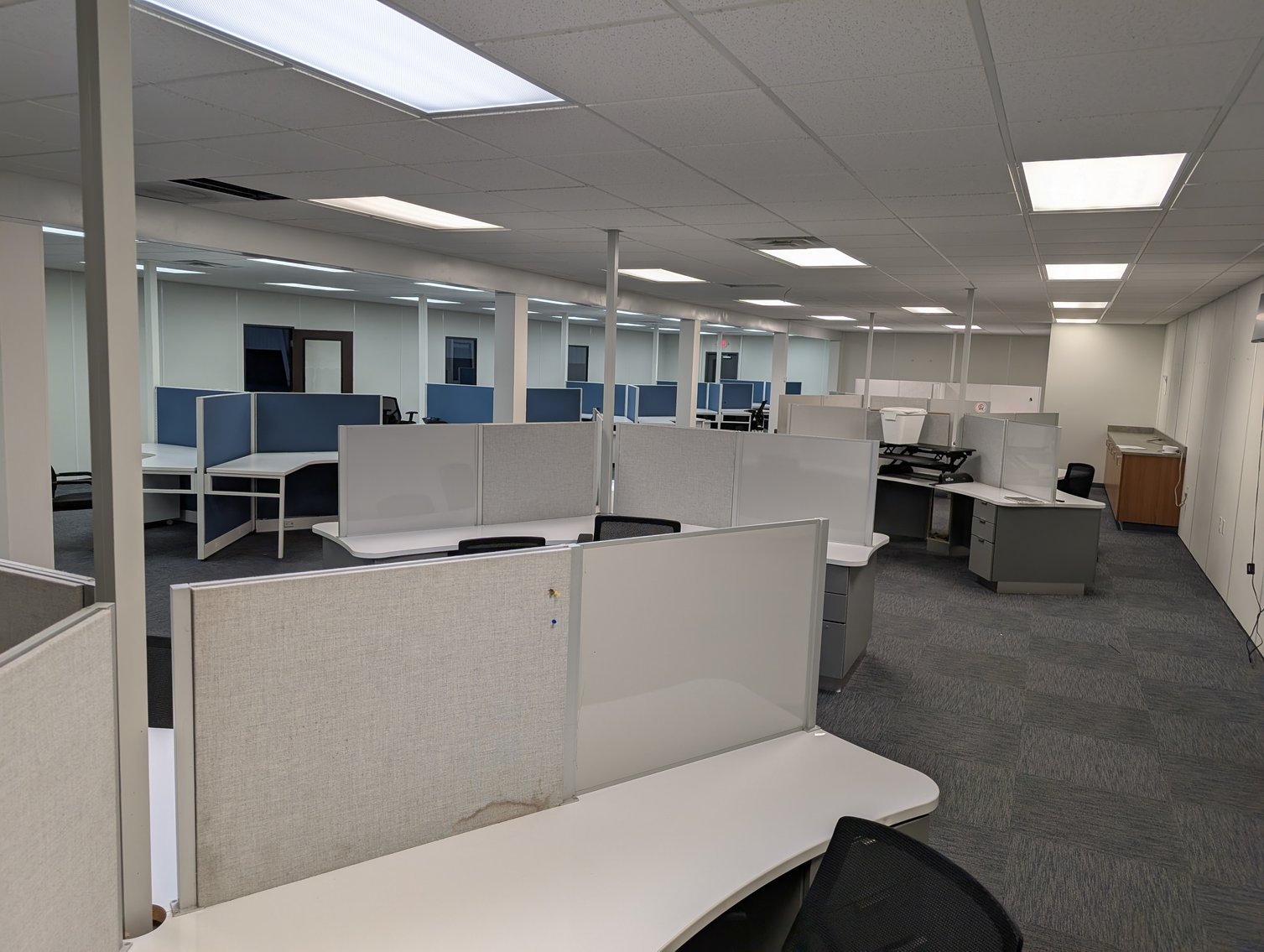 Image for (Defiance OH) Indoor Modular Building With Furniture at Minimum Bid $5,000 (Carpenter Rd)