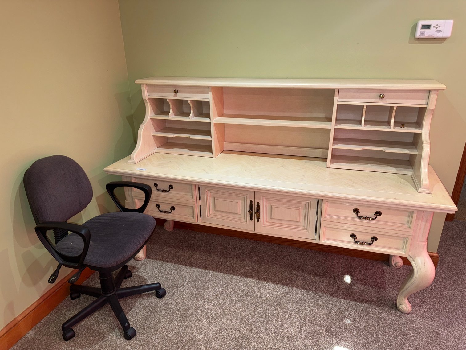 Image for (Fostoria OH) Contents Of Home, Tools, Artwork, Glassware, Furniture, & More! (N. US Hwy 23)