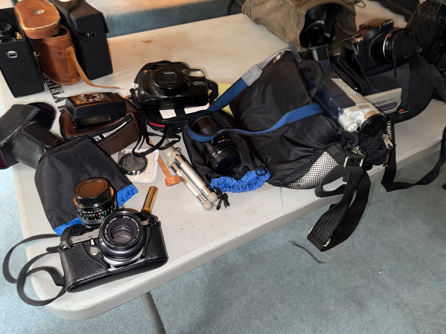 Image for (Toledo OH) Contents Of Home (Ragan Woods Dr.)