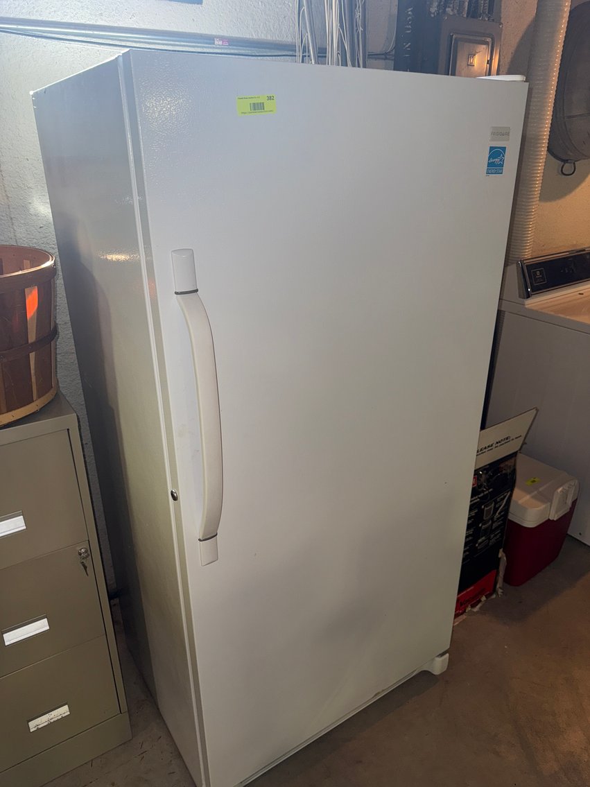 Image for (Toledo OH) Contents of Home, Pottery, Furniture, Antiques, Collectibles & More! (Elmlawn Dr.)