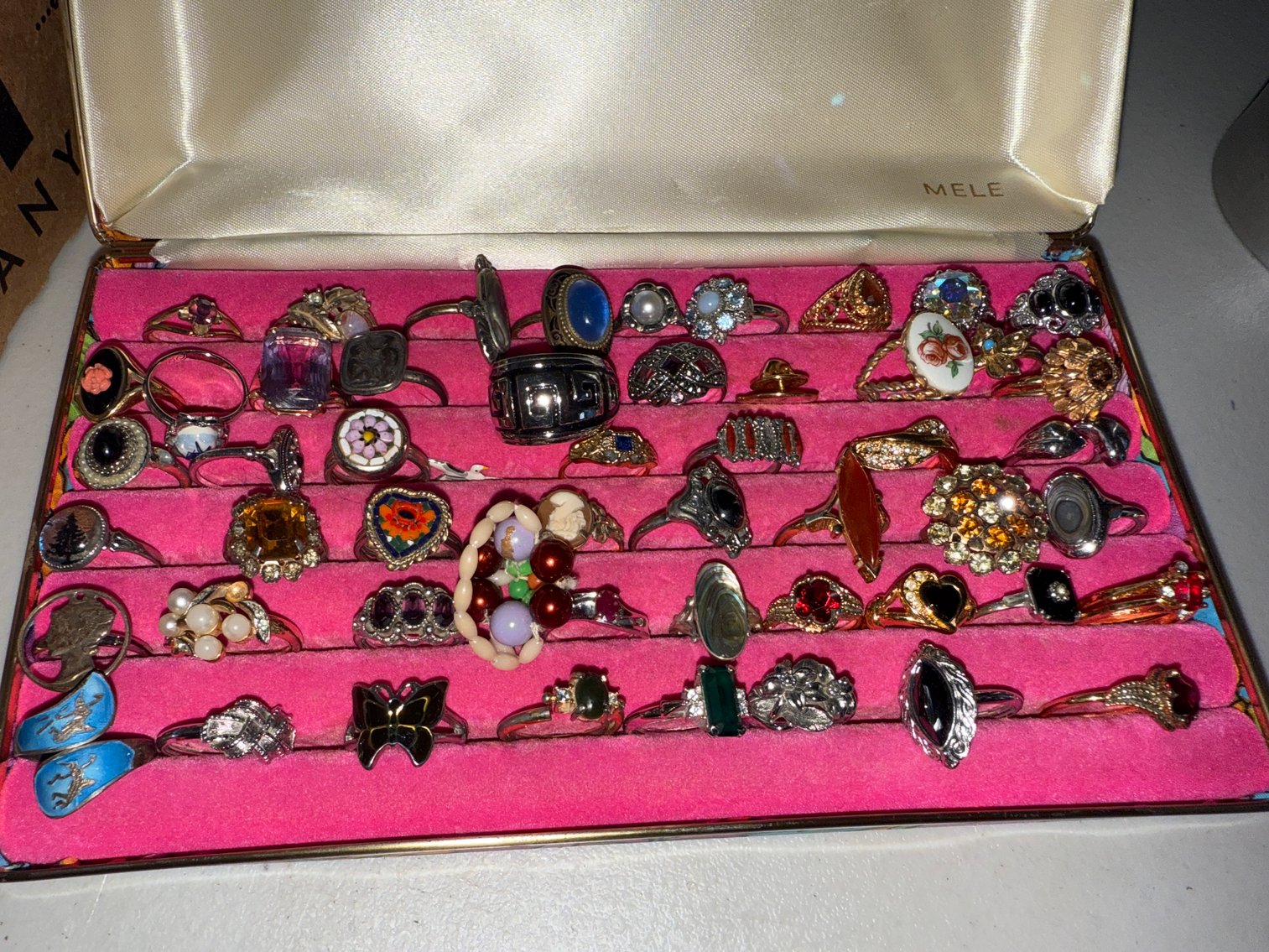 Image for (Toledo OH) 10KT Gold , 24KT Gold, 925, Sterling Silver, Coins, Home Decor, Dolls (Cinnamon Teal)