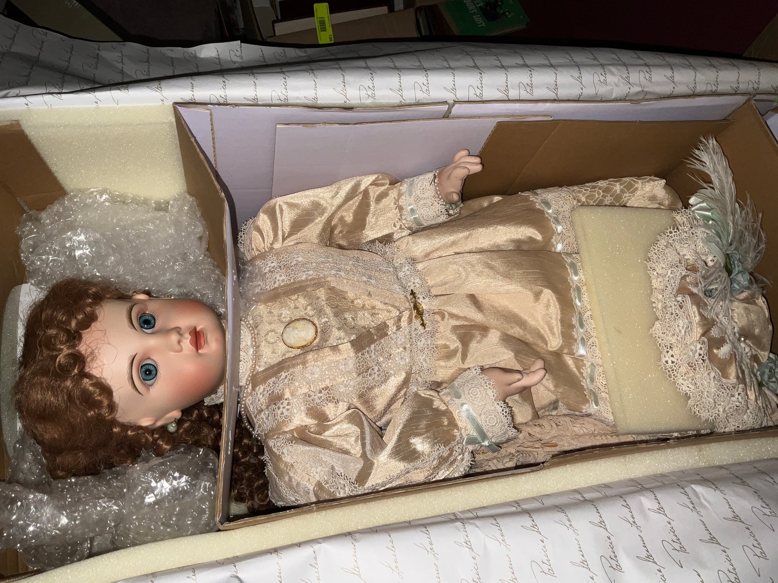 Image for (Monroe MI) Chrysler PT Cruiser, Thomas Kinkade Prints, Doll Collection, Tools, Furniture (N. Otter Creek)