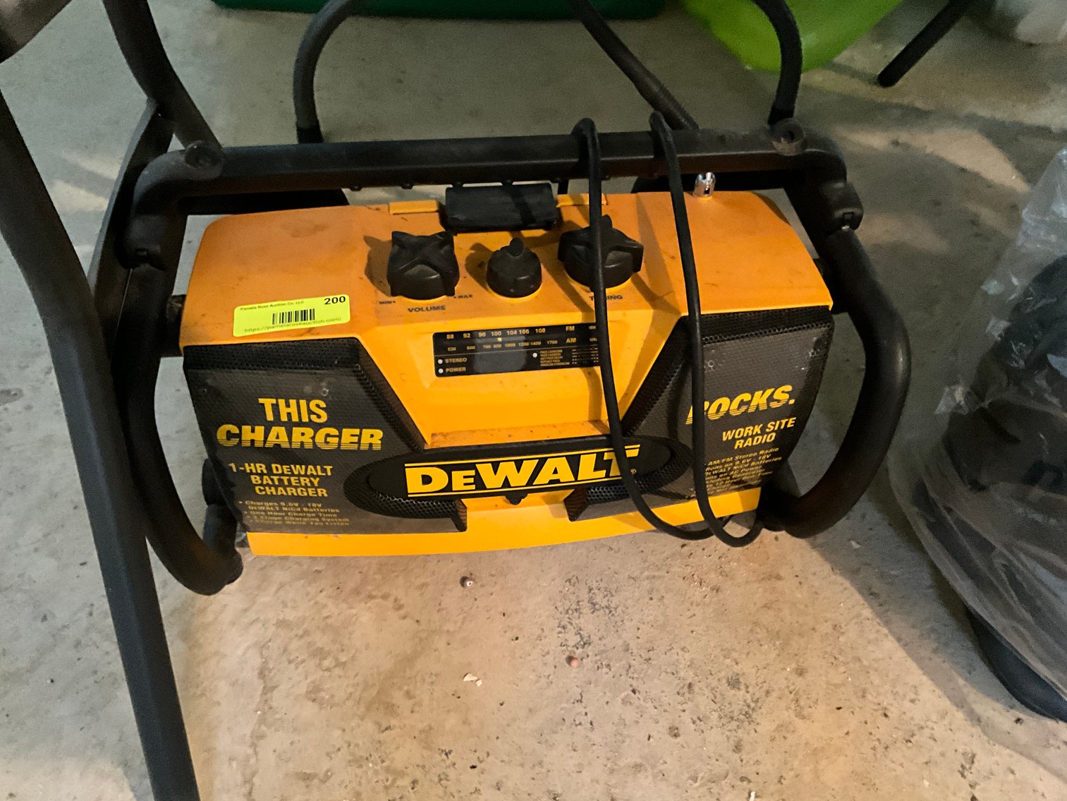 Image for (Monroe MI) Chrysler PT Cruiser, Thomas Kinkade Prints, Doll Collection, Tools, Furniture (N. Otter Creek)