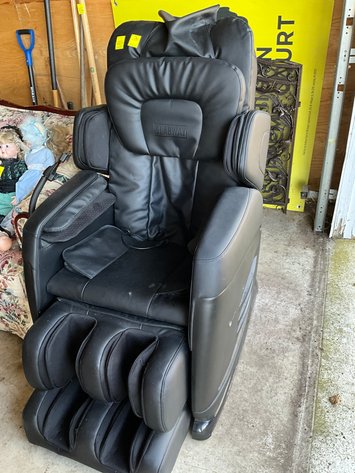 Image for (Monroe MI) Chrysler PT Cruiser, Thomas Kinkade Prints, Doll Collection, Tools, Furniture (N. Otter Creek)