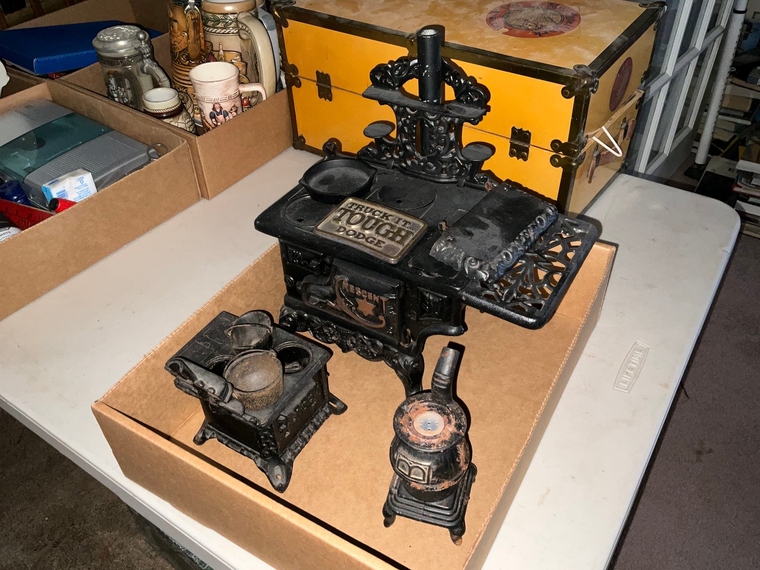 Image for (Monroe MI) Chrysler PT Cruiser, Thomas Kinkade Prints, Doll Collection, Tools, Furniture (N. Otter Creek)