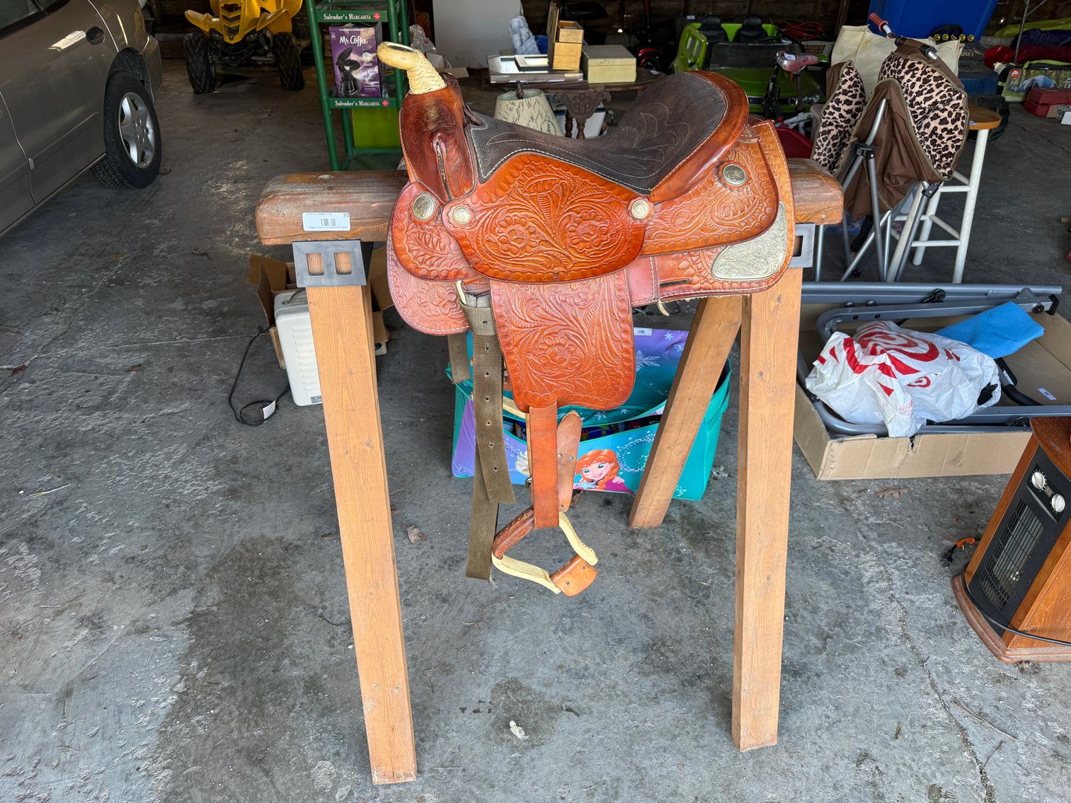 Image for (Maumee OH) Moving Auction, Dirt Bikes, Barn Items, Household, Truck Body, Engine, Scrap (Garden Rd.)