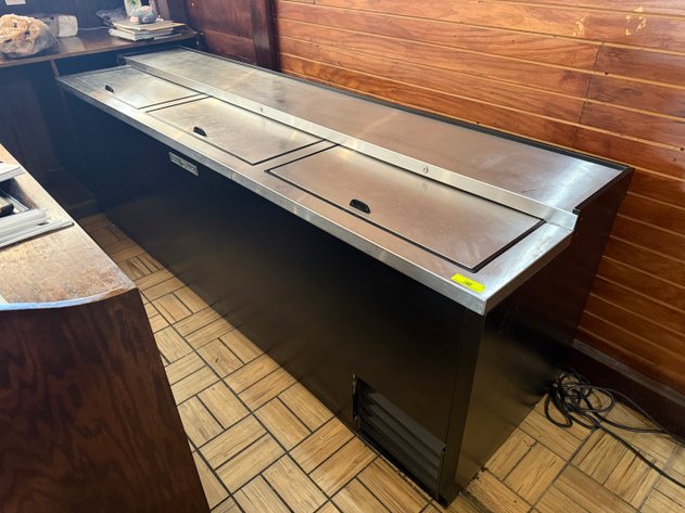 Image for (Toledo OH) Restaurant Equipment - Ranges, Italy Signs, Ovens, Pizza Ovens, Refrigerators, Prep Tables, Kitchen Equipment, Tables, Chairs (Monroe St.)